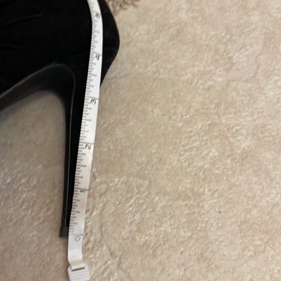 Boston Proper size 6 black velvet booties - Picture 6 of 7